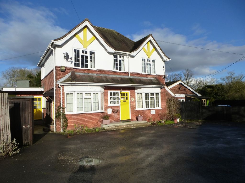 Property photo 1 of 7 4903960