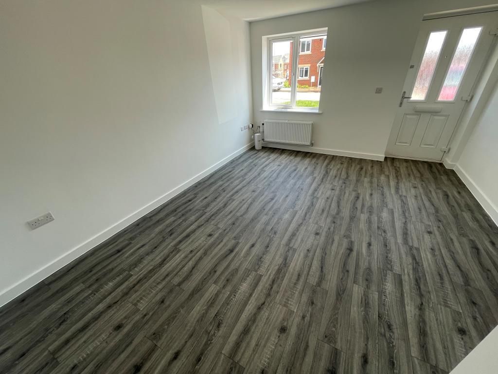 Property photo 3 of 11 6Aa4968d7Acb55Ff2B3Fef3632Aca977.Jpg