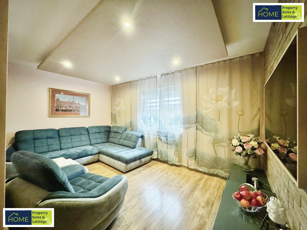 Property photo 3 of 23 7 Bendbow Rise, Leicester, Le3 1Qd