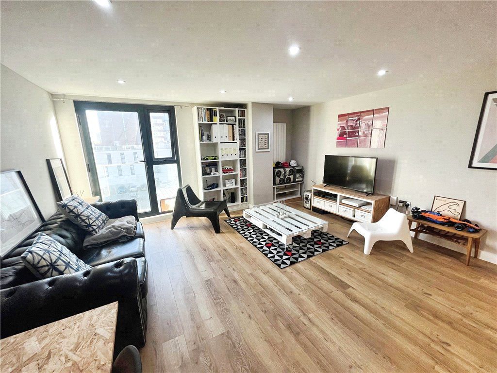 Property photo 3 of 10 Picture No. 06