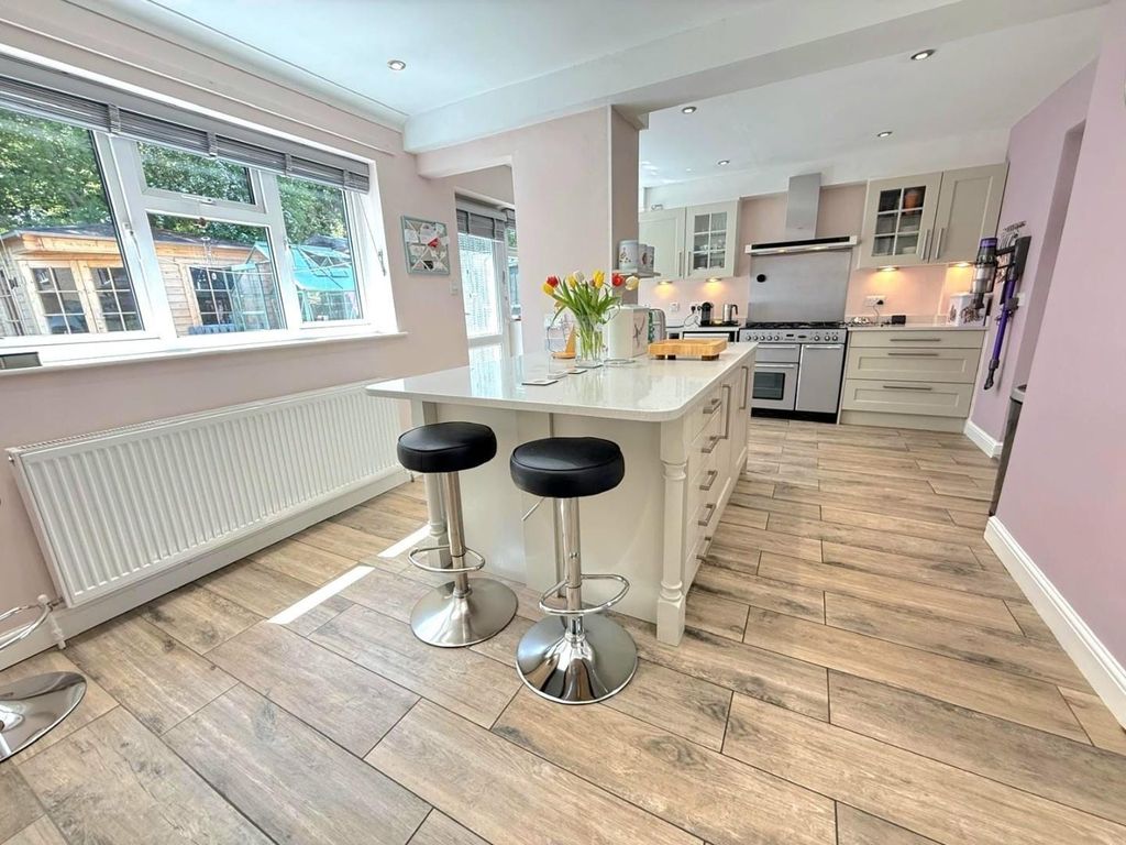 Property photo 3 of 20 13.Jpg