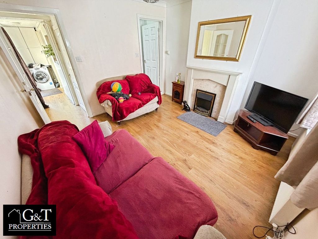 Property photo 3 of 10 Reception Room