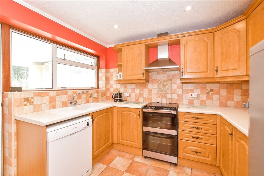 Property photo 3 of 13 Kitchen