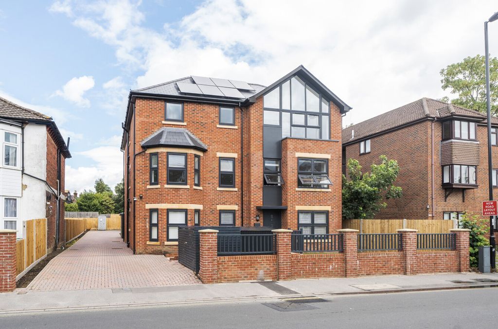 Property photo 1 of 10 1473458-18-6A29B2...