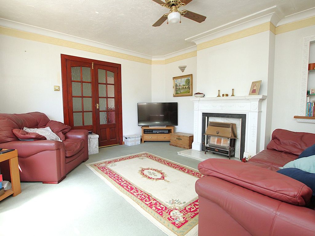 Property photo 3 of 18