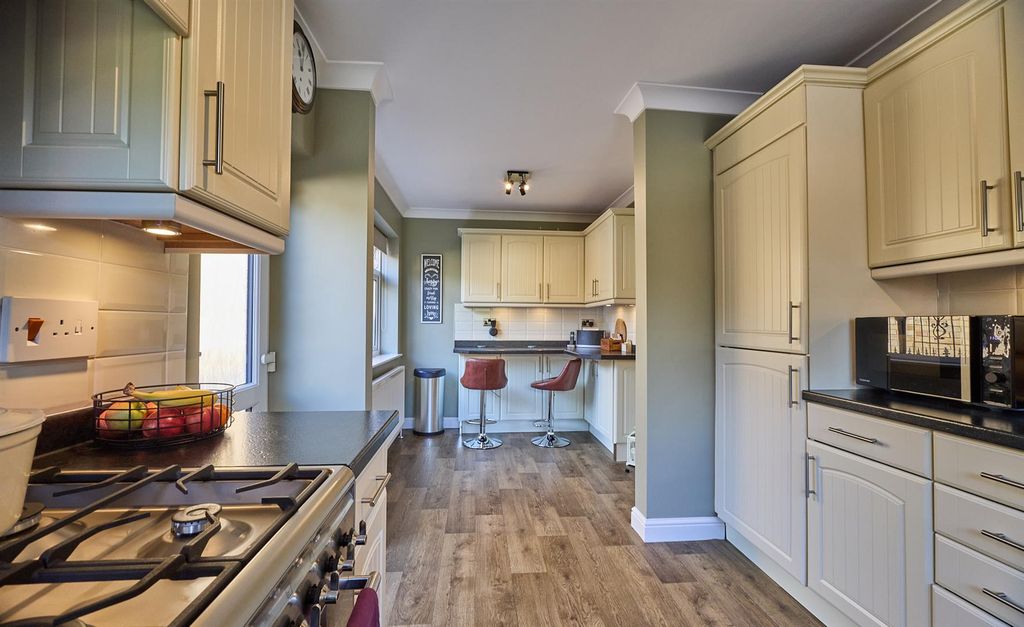 Property photo 3 of 25 Westray Drive Hk 12.Jpg