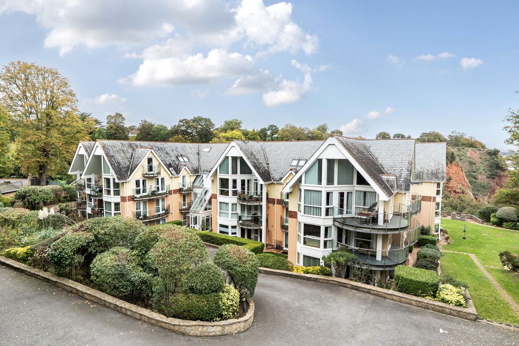 Property photo 1 of 29 Front