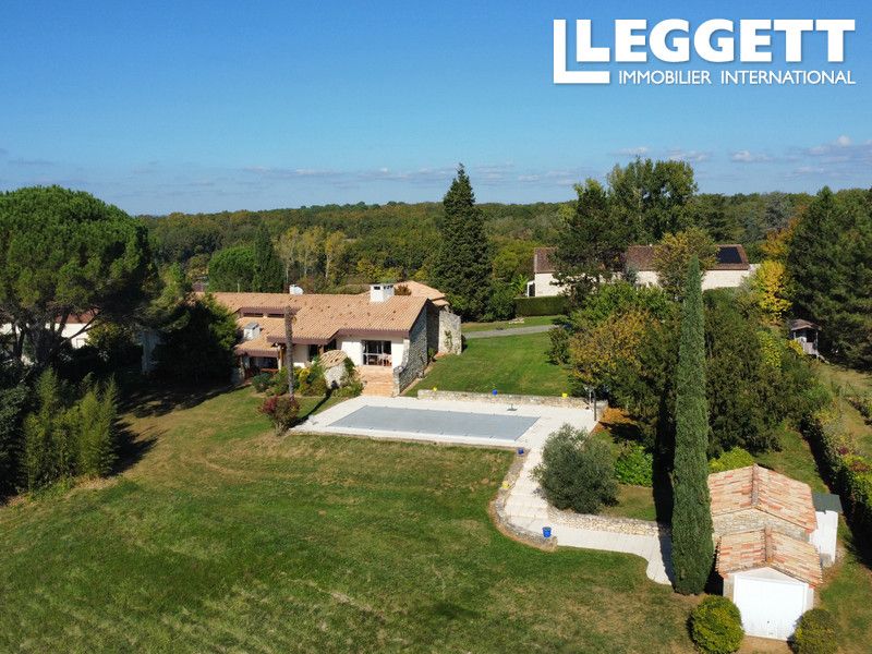 Property photo 2 of 10