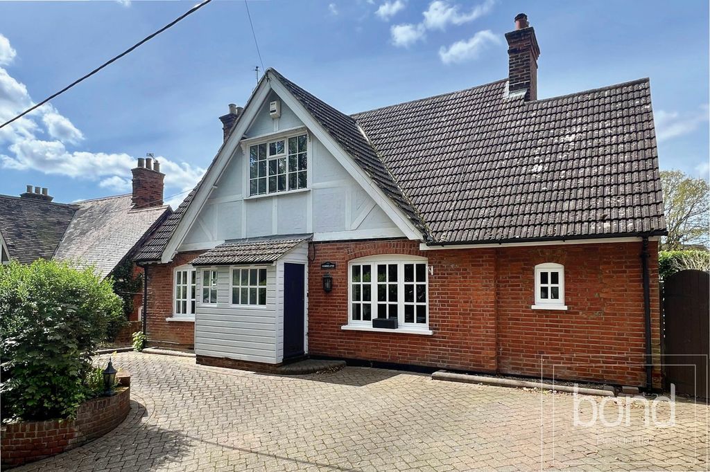 Property photo 1 of 18