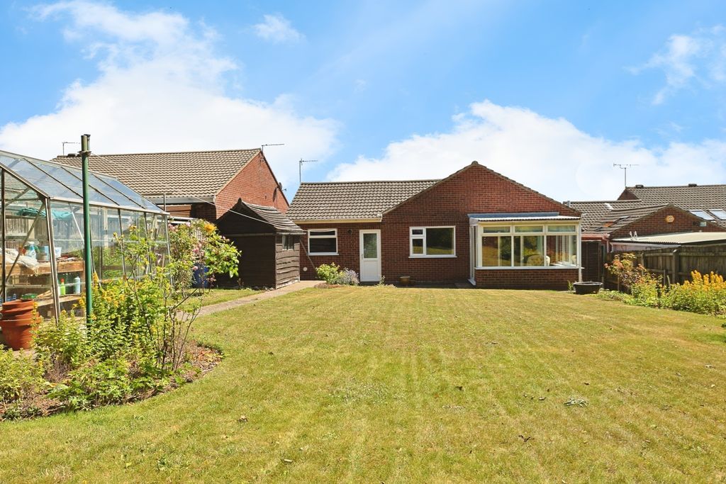 Property photo 2 of 11 4172655