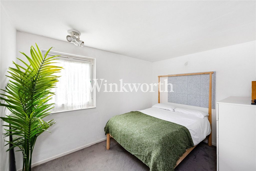 Property photo 3 of 13 Picture No. 19