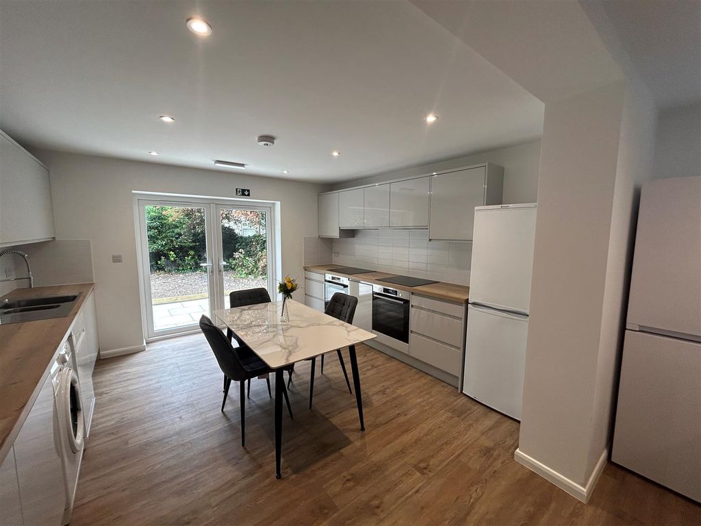 Property photo 3 of 6 2.Jpg