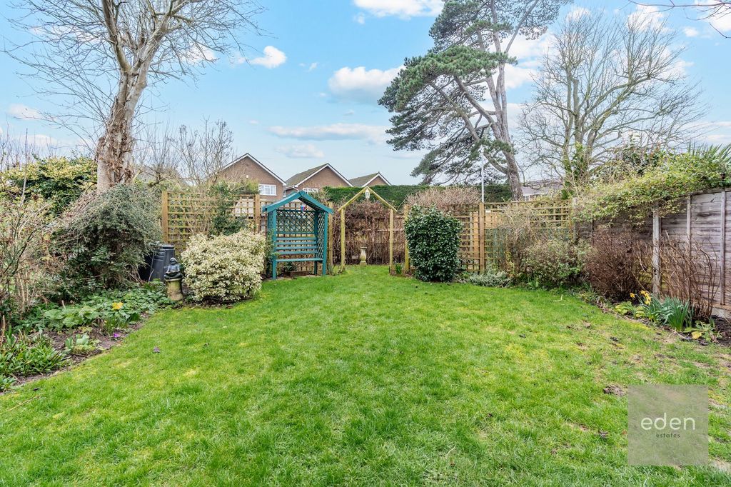 Property photo 2 of 23