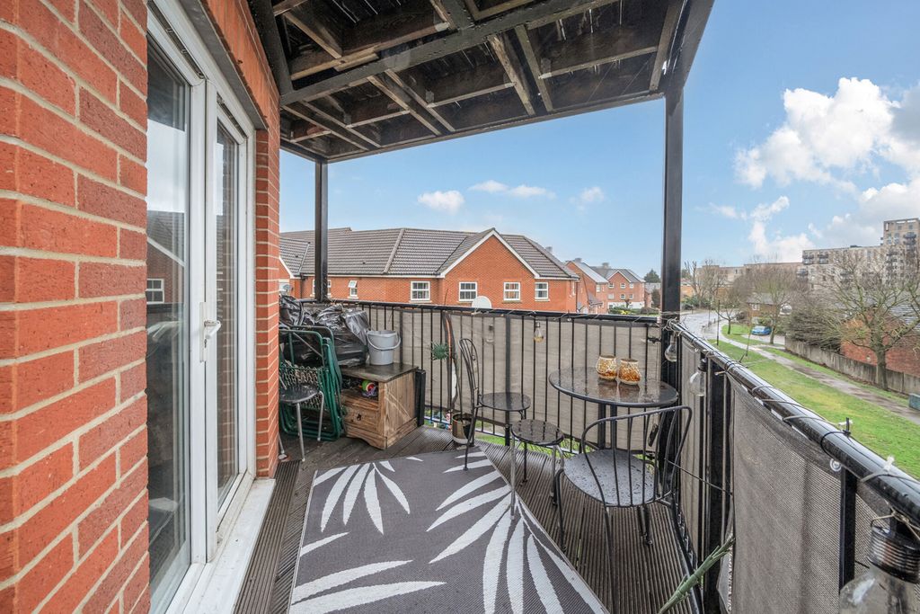 Property photo 3 of 16 Balcony