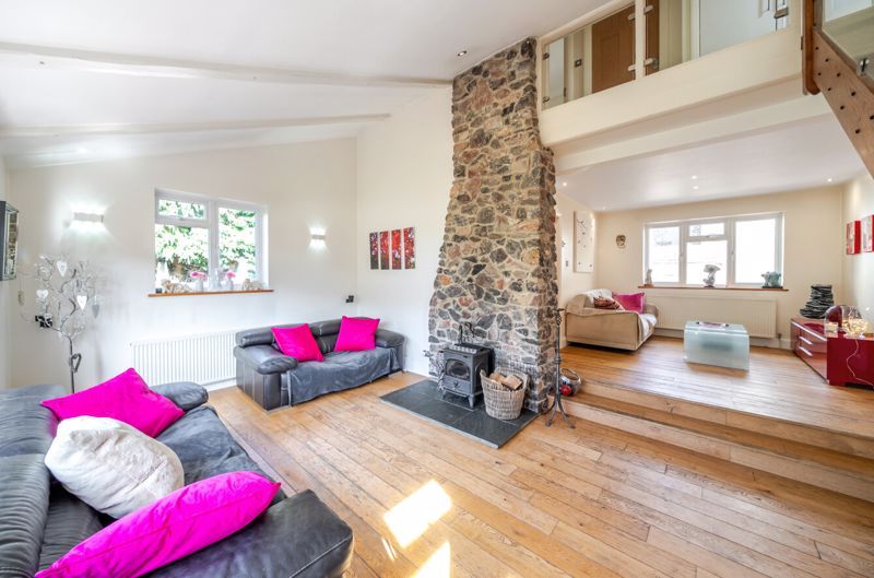 Property photo 2 of 19 Photo 12