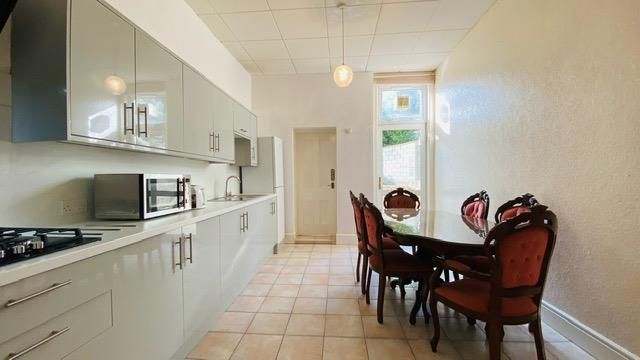 Property photo 3 of 30 Kitchen/Diner