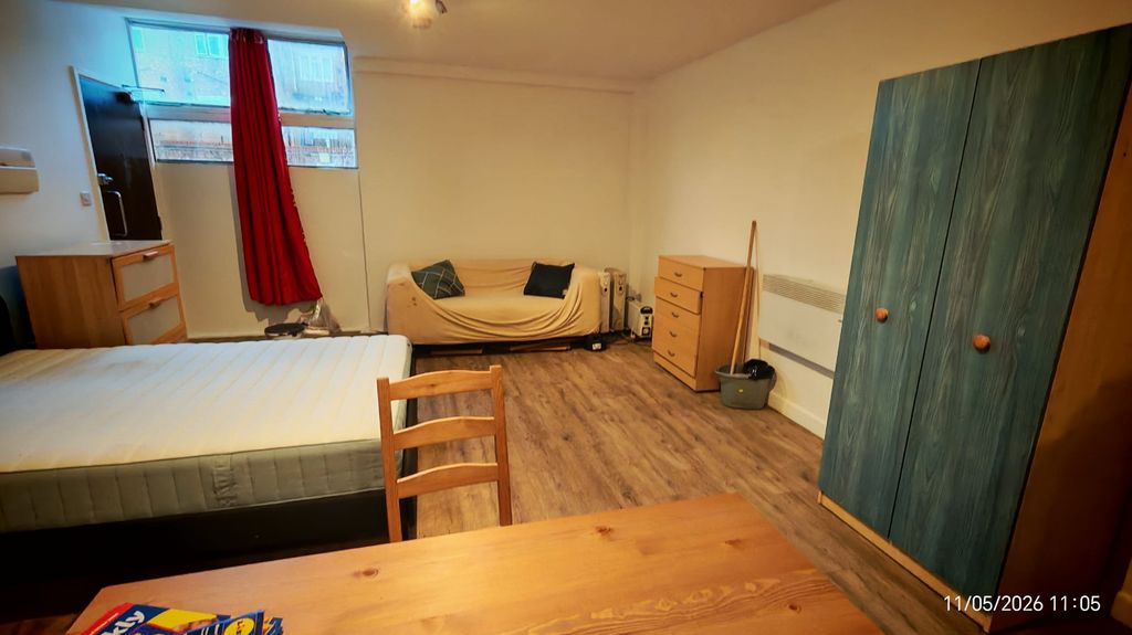 Property photo 1 of 4