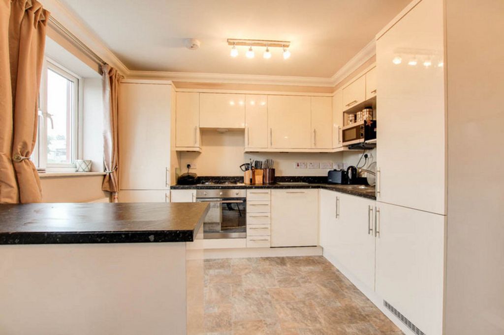 Property photo 3 of 15