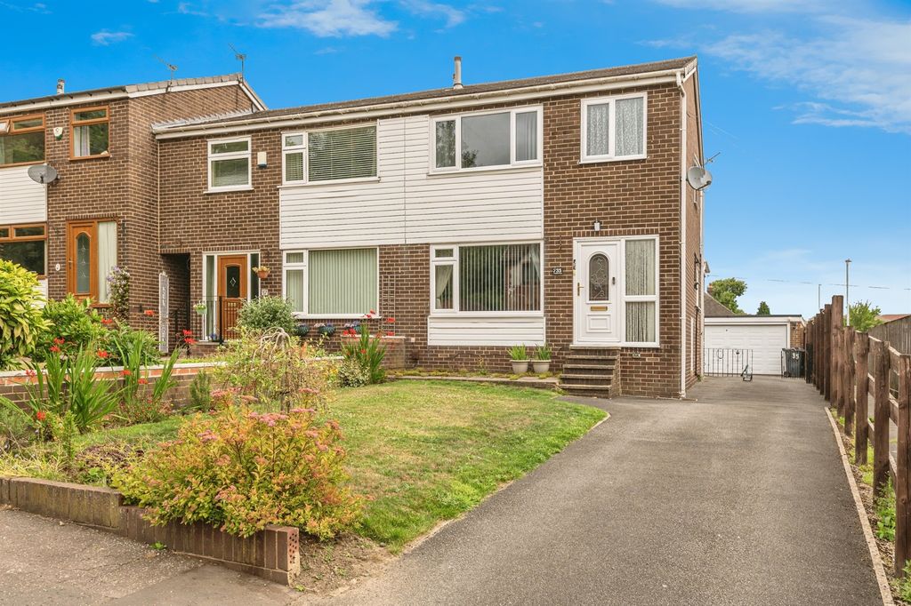 Property photo 2 of 17