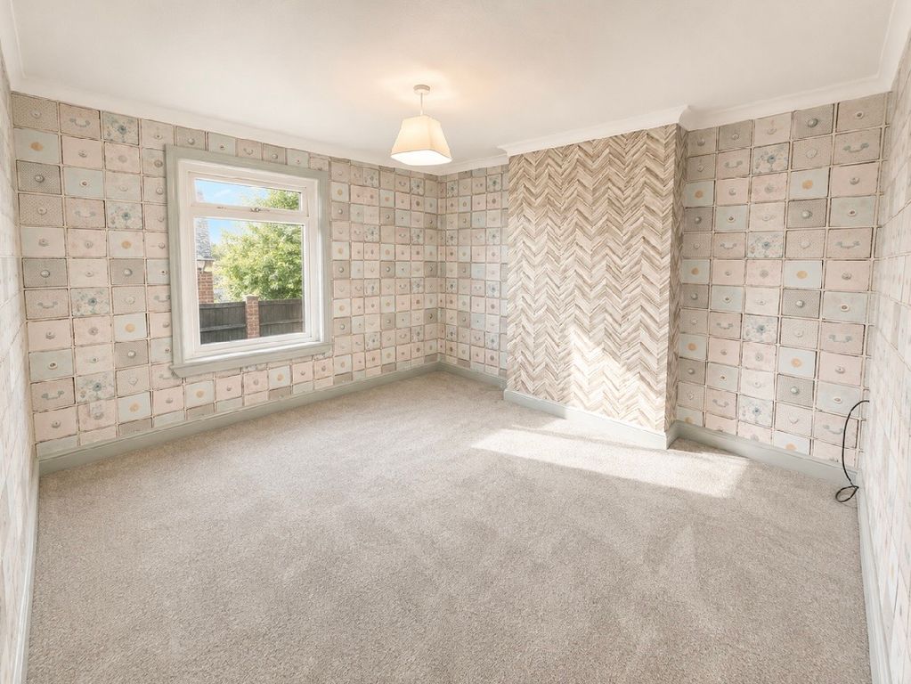 Property photo 3 of 16 Bedroom