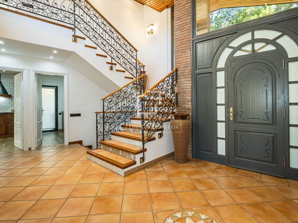 Property photo 3 of 71