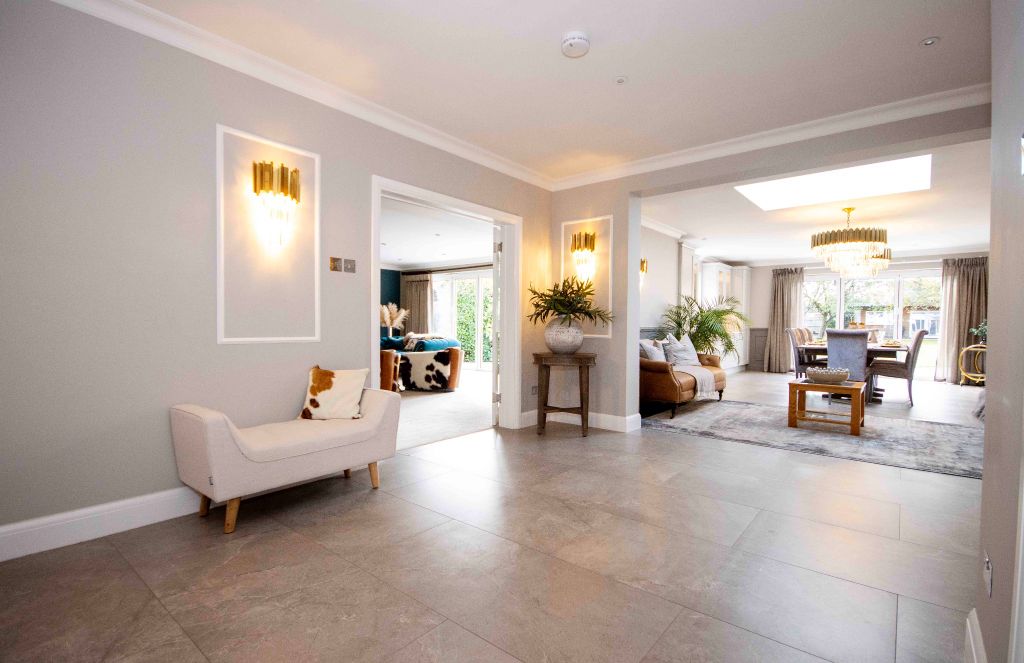 Property photo 3 of 28