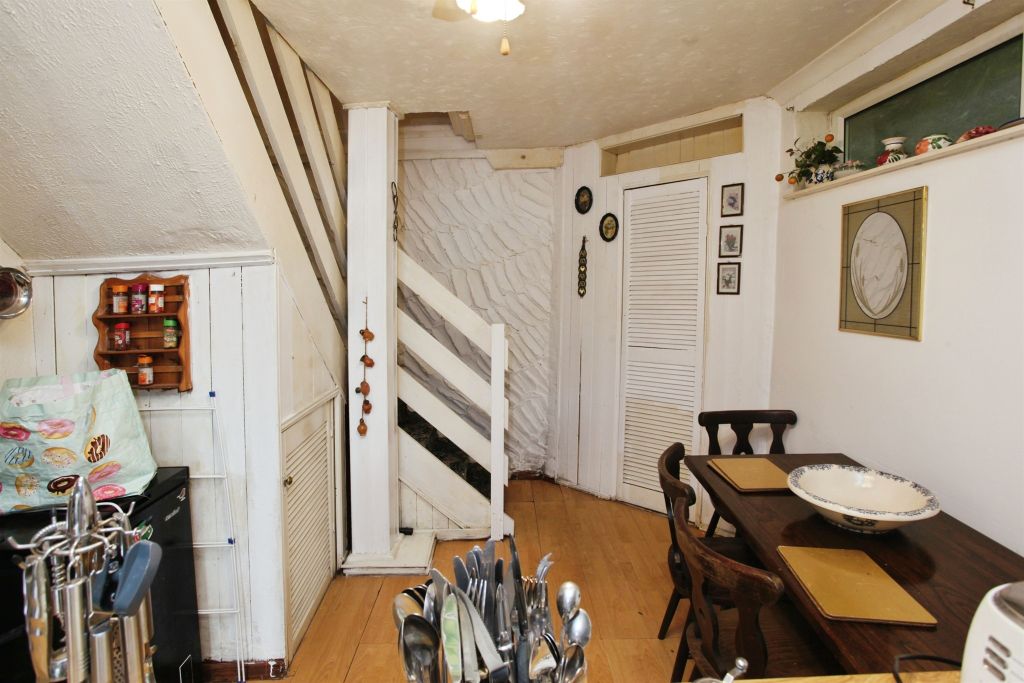 Additional image 8 of 3 bed semi-detached house for saleCefn Road Upper, Deri, Bargoed CF81