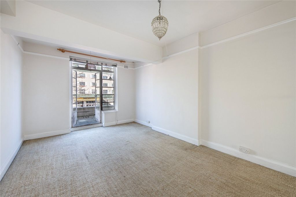 Property photo 2 of 13 Picture No. 04