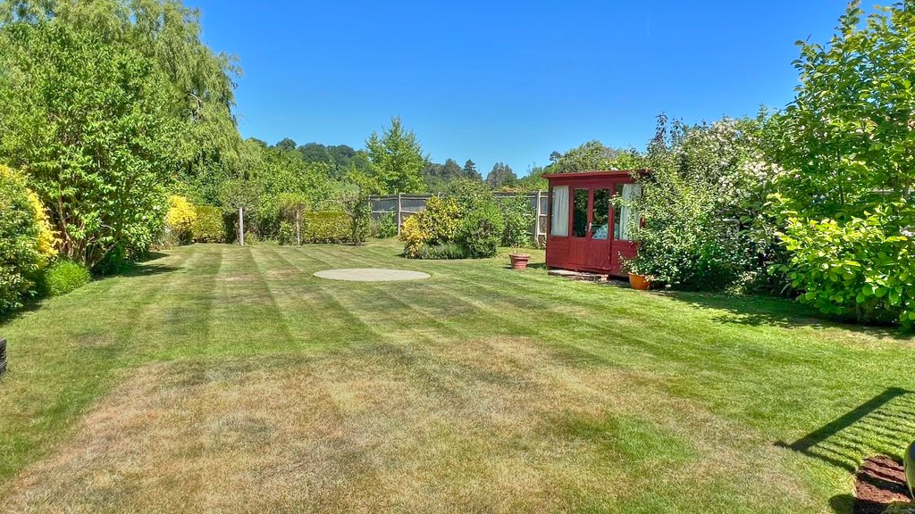 Property photo 3 of 35 Img_3878_Smooth 3