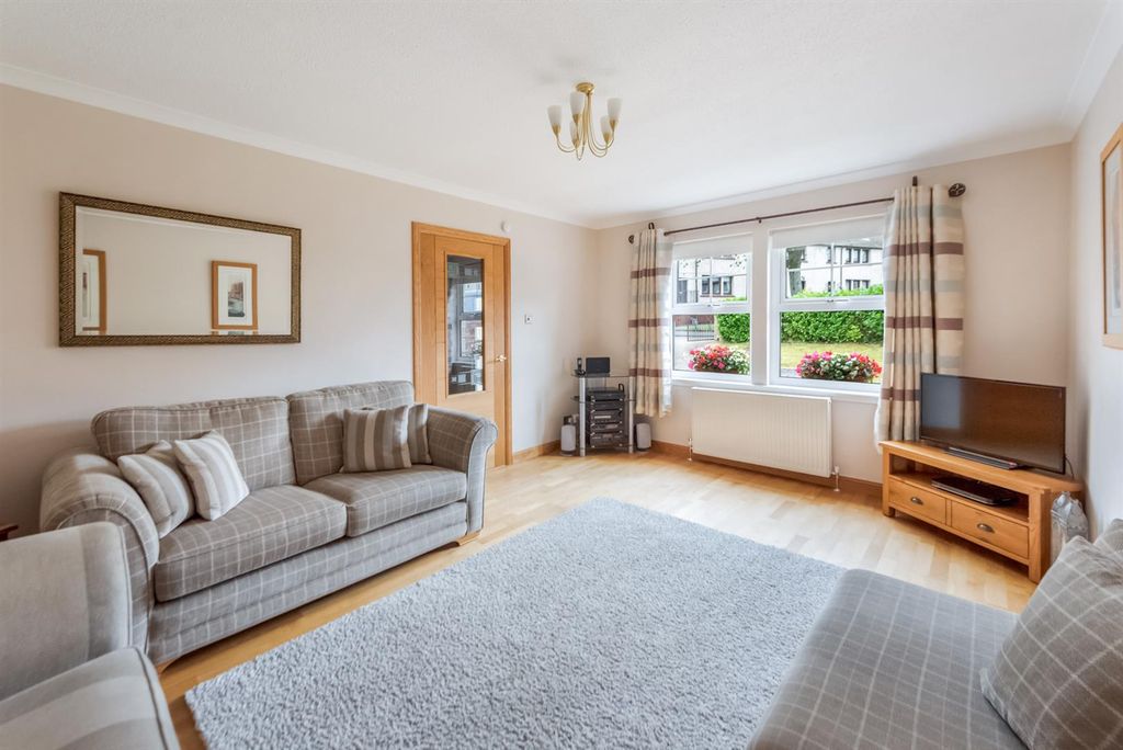 Property photo 2 of 42 04.Jpg