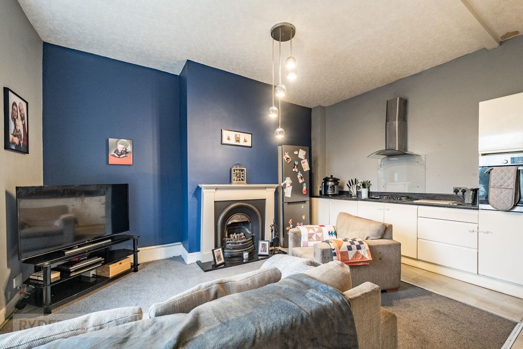 Property photo 2 of 13 Open Plan