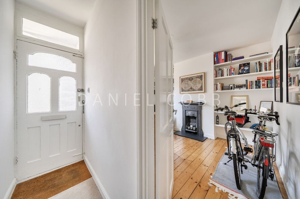 Property photo 3 of 15