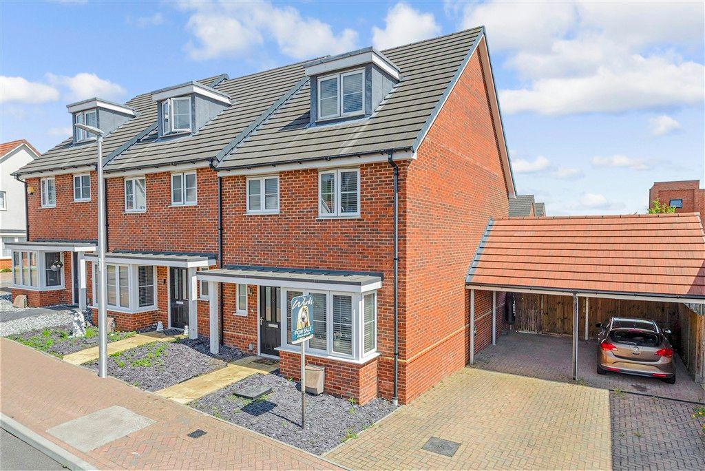 Property photo 1 of 10 External Web