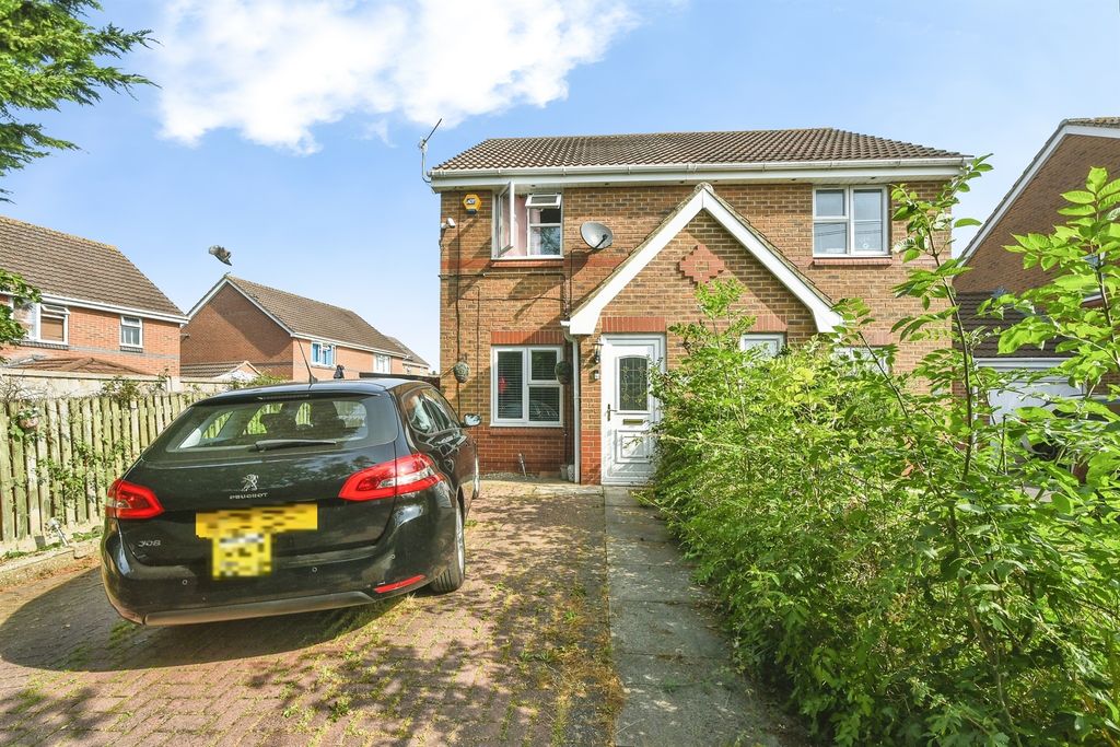 Property photo 1 of 11