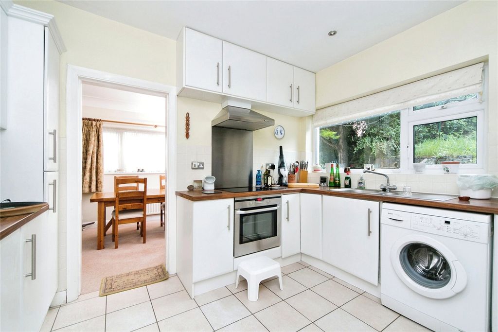Property photo 3 of 15 Picture No. 23