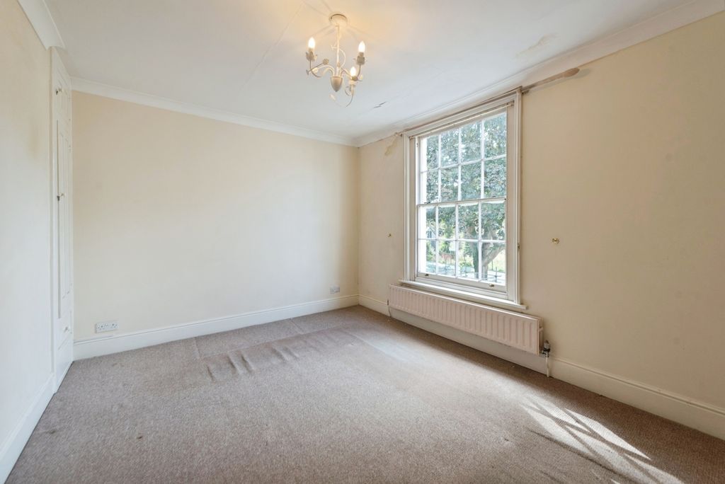 Property photo 2 of 13 Photo