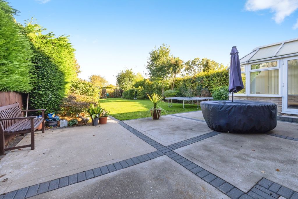 Property photo 3 of 17 Photo