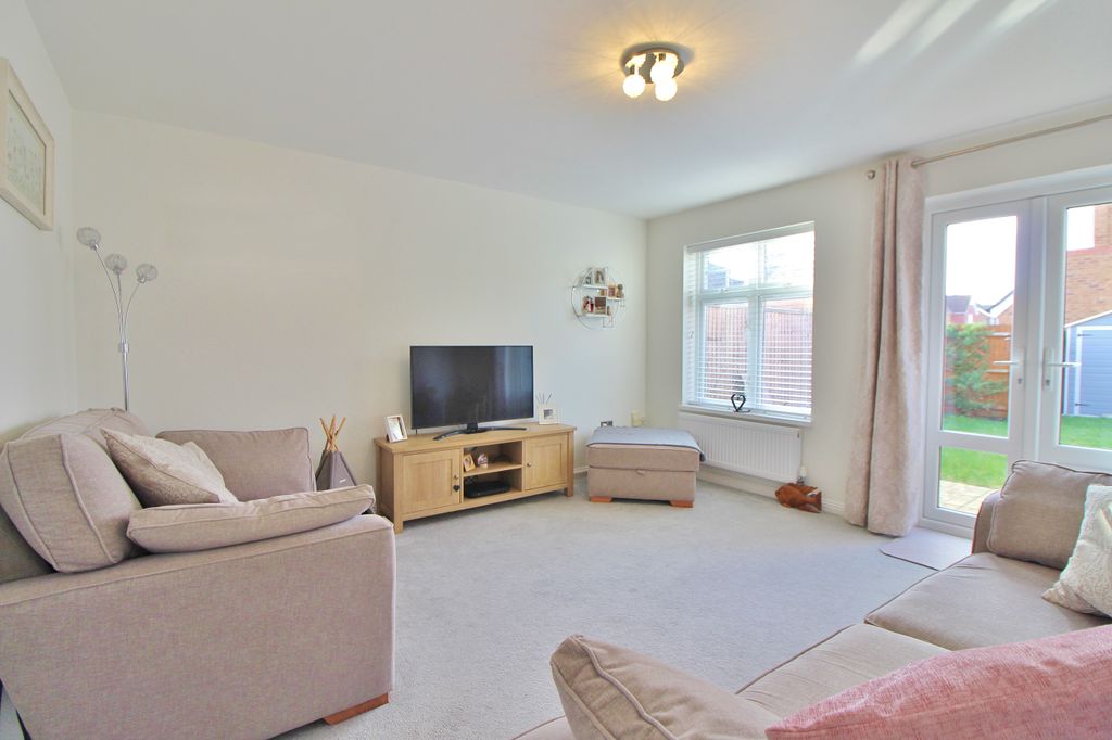 Property photo 3 of 16