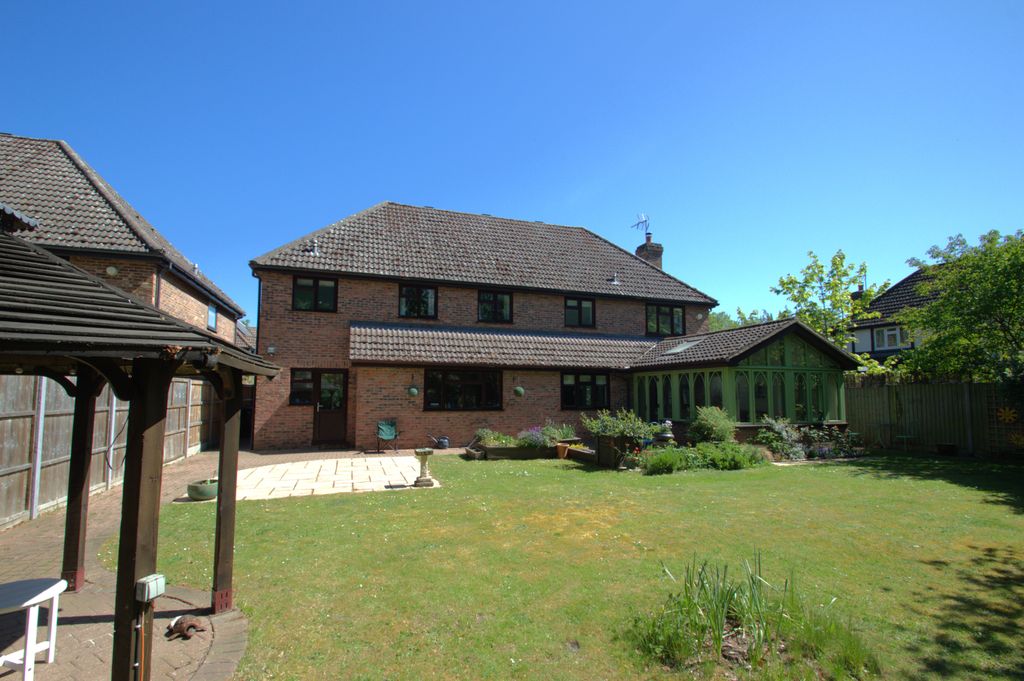 Property photo 3 of 23