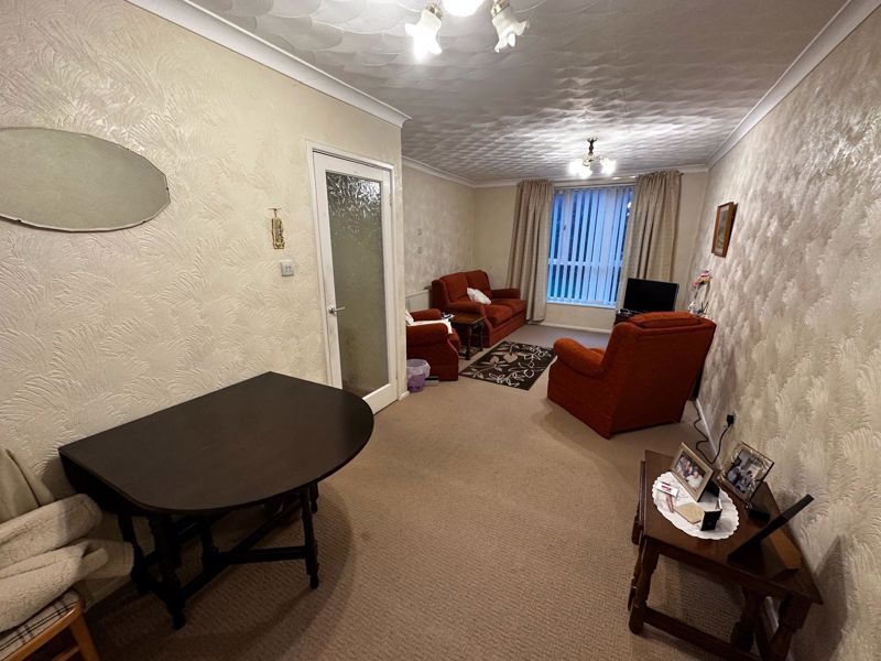 Property photo 3 of 12 Photo 5