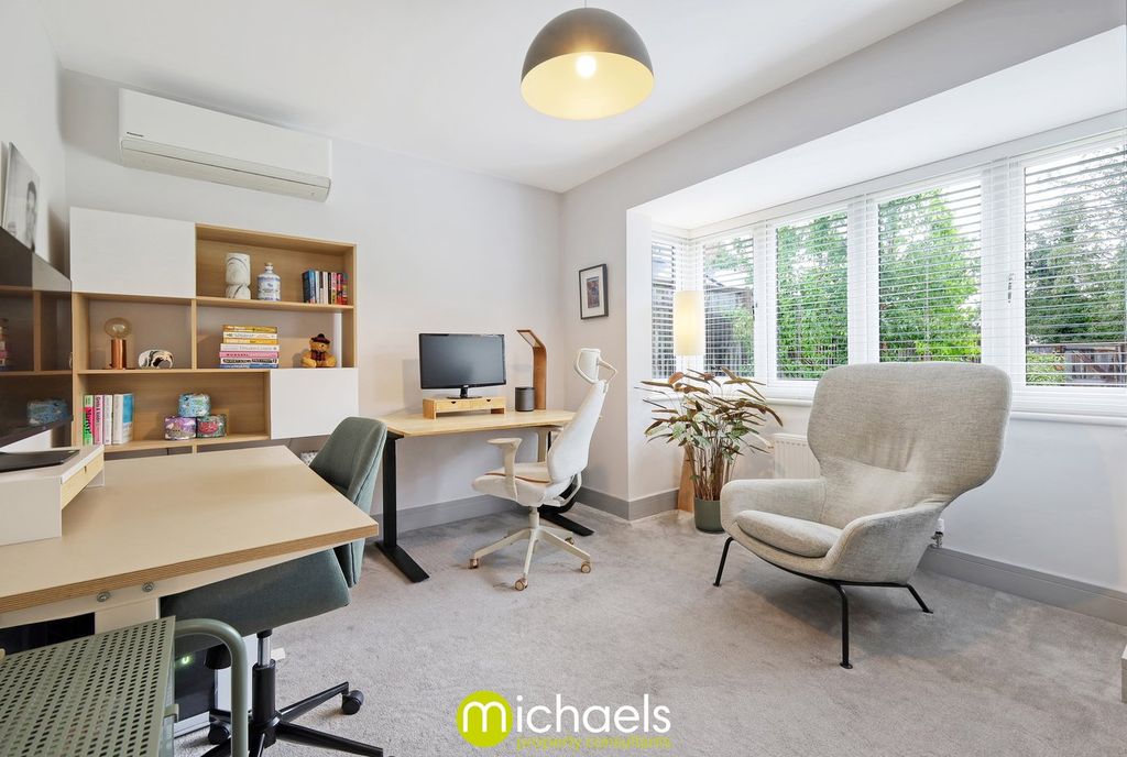 Property photo 3 of 24