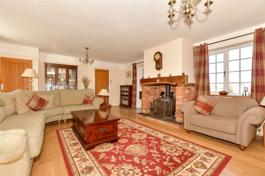 Property photo 1 of 22 Lounge