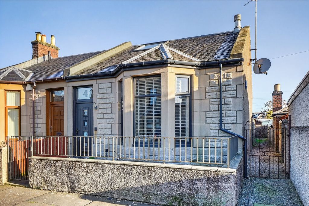 Property photo 1 of 29