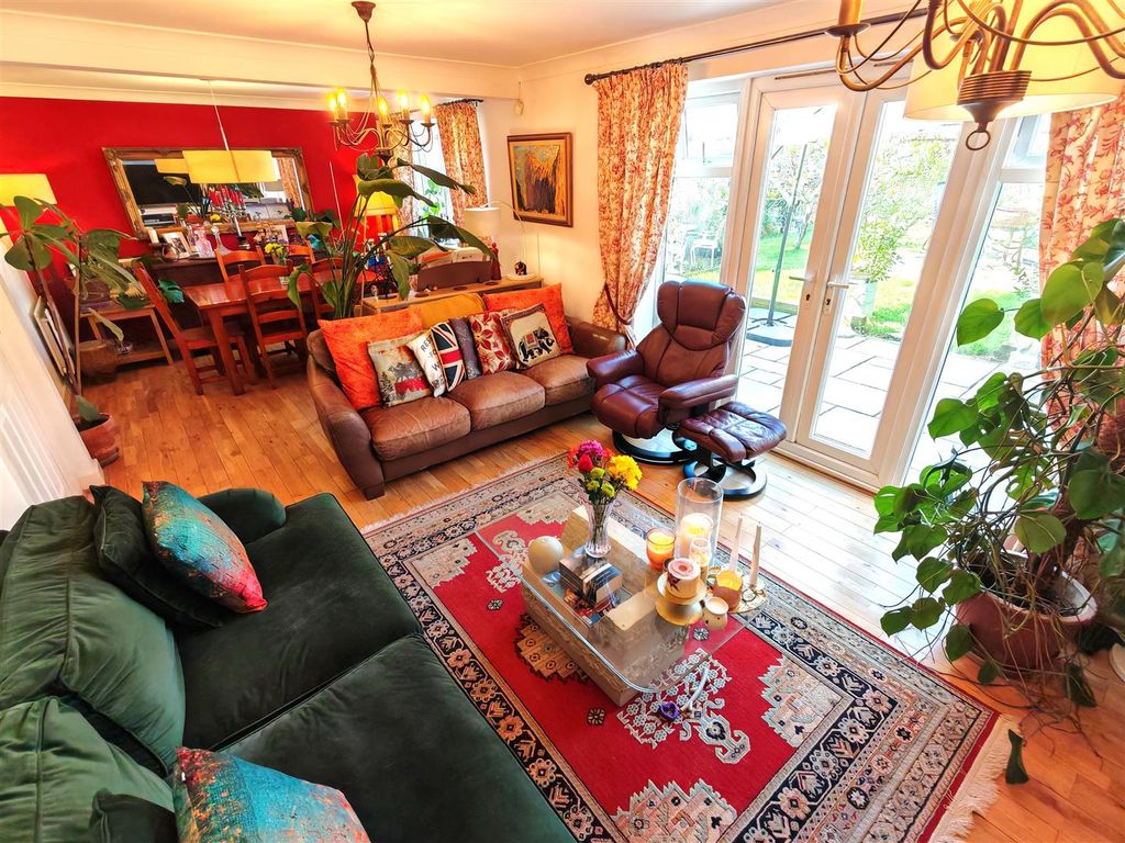 Property photo 3 of 39 5.5.Jpg