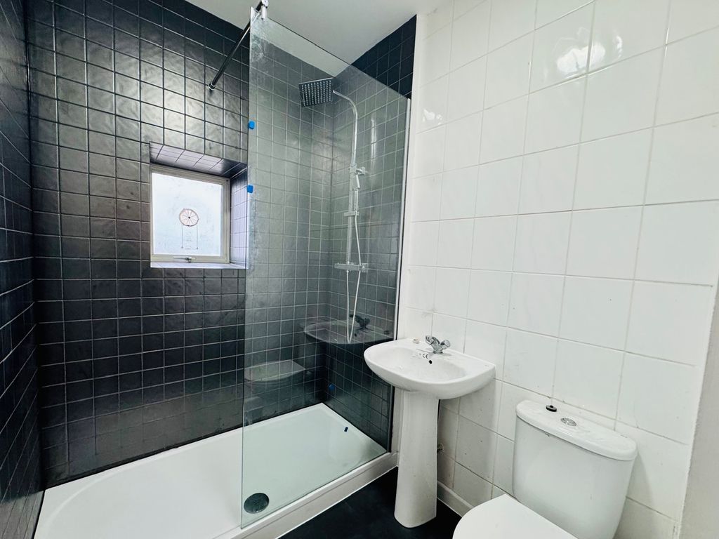 Property photo 3 of 6 Img_2174