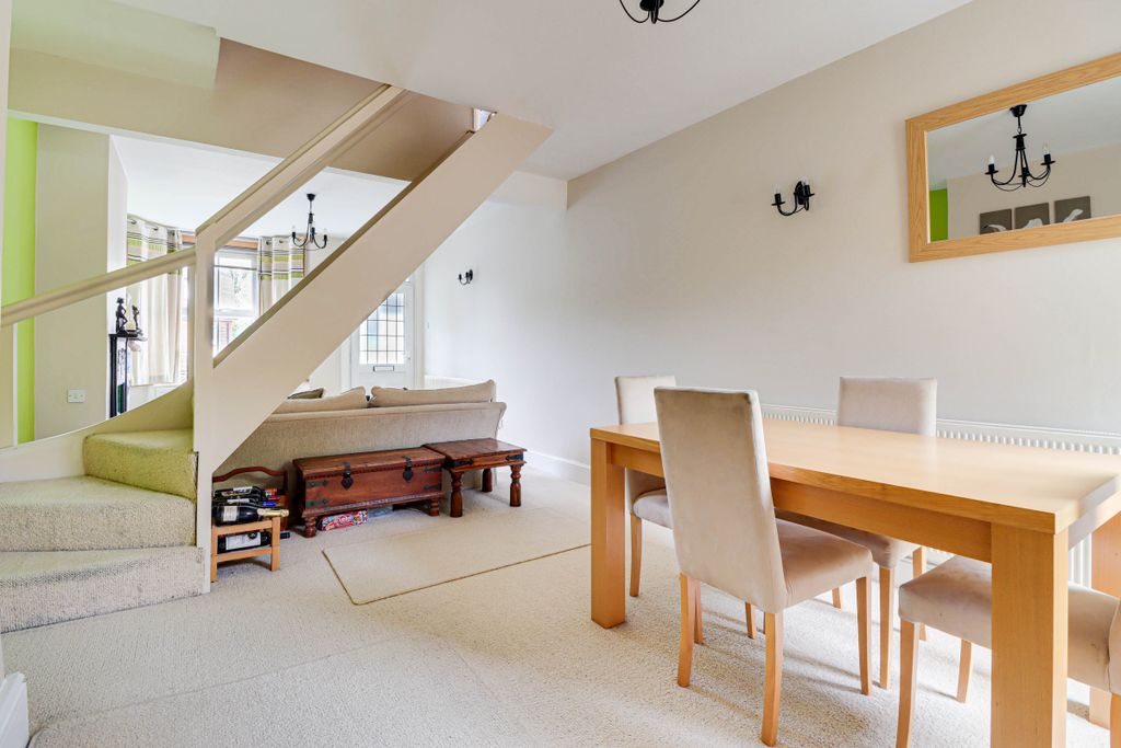 Property photo 3 of 22 Img6047Img6049