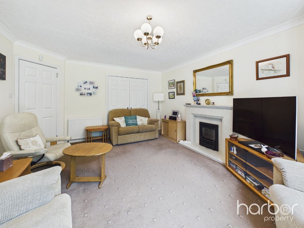 Property photo 3 of 22 5255023