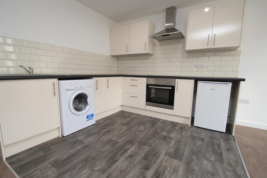 Property photo 2 of 9 2 (1).Jpg