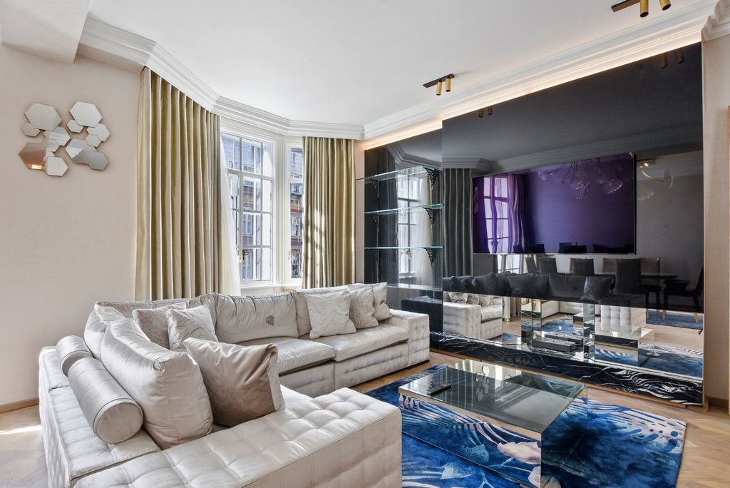 Property photo 2 of 9