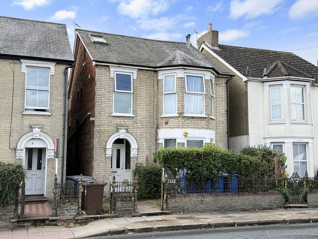 Property photo 1 of 13
